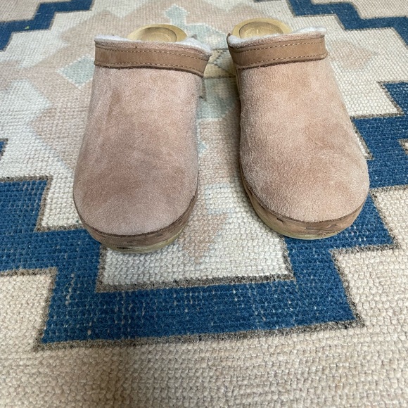 No. 6 Sherpa Lined Tan Suede Clog Size 40 - runs small - Picture 3 of 12